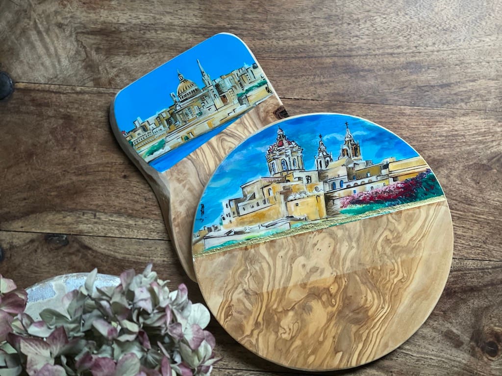 Mdina hand-painted olive wood piece - Mediterranean home decor by Bonnymia