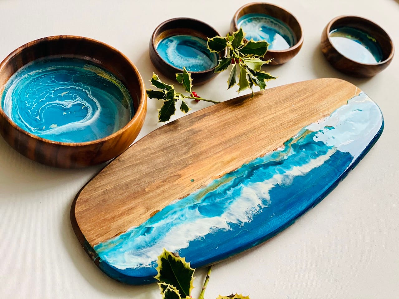 Hand-painted wave acacia and mango wood gift set - Mediterranean home decor by Bonnymia