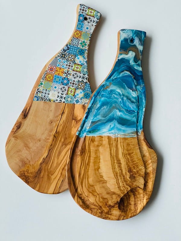 New Mix painted-effect olive wood board - Mediterranean home decor by Bonnymia