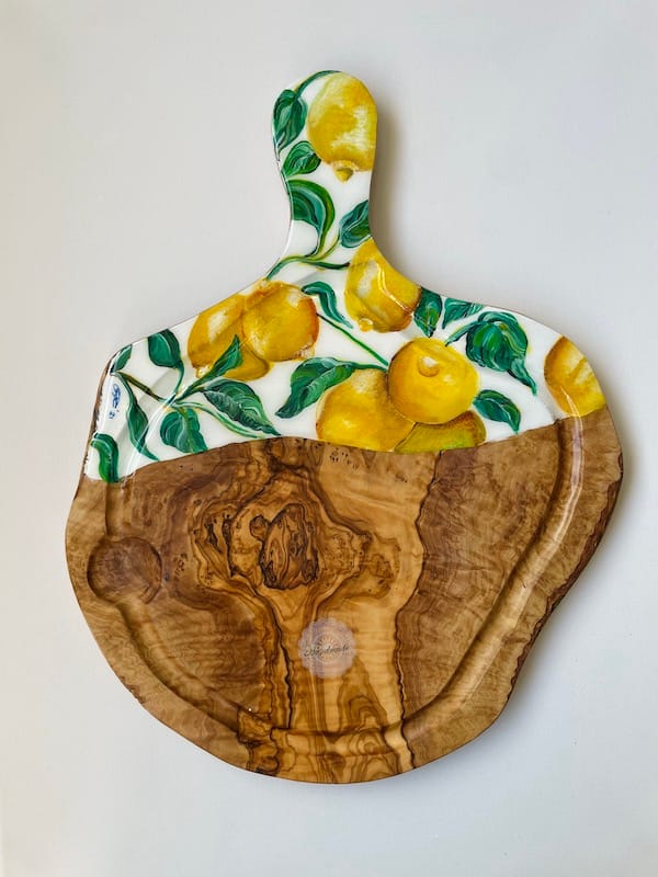 Hand-painted Lemon design charcuterie board with jus groove, olive wood - Mediterranean home decor by Bonnymia