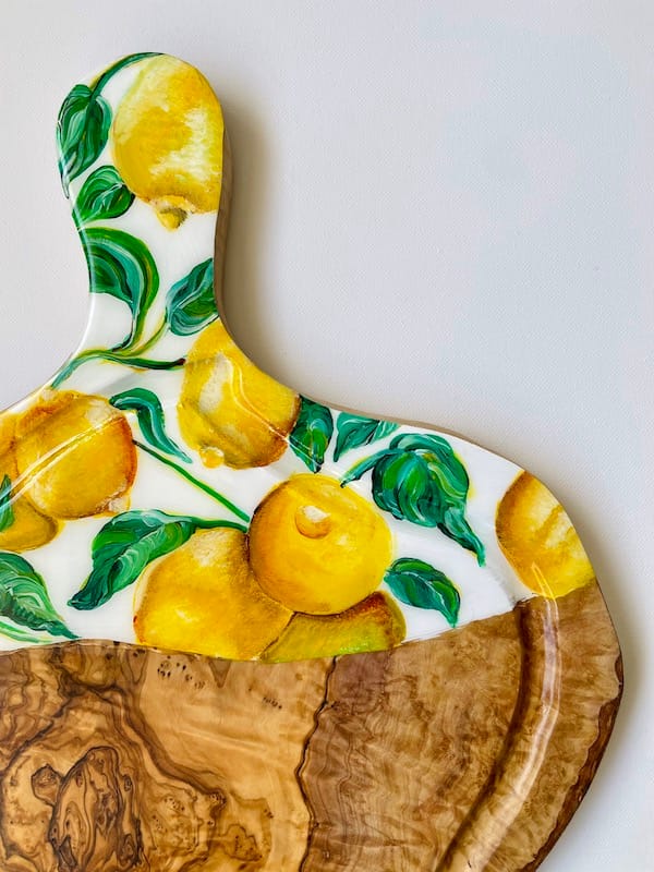 Hand-painted Lemon design charcuterie board with jus groove, olive wood - Mediterranean home decor by Bonnymia