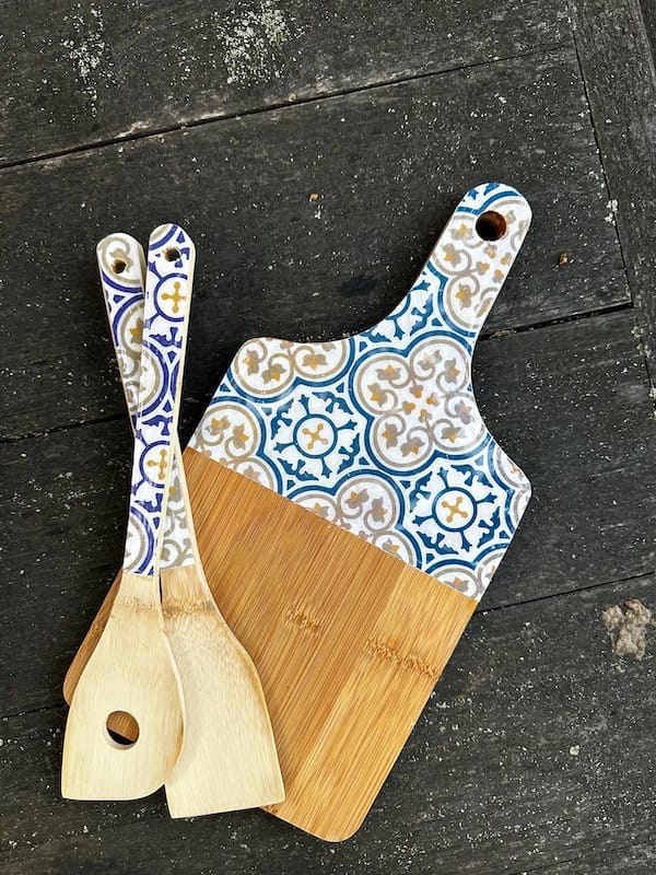 Nanna Grey Tile painted-effect bamboo salad utensils - Mediterranean home decor by Bonnymia