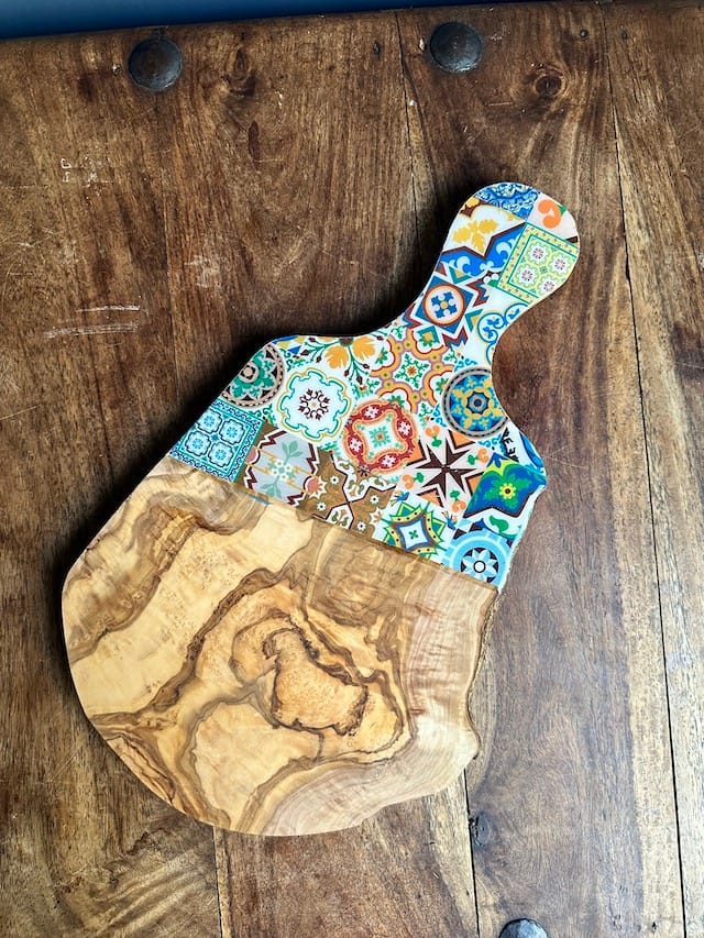 Mix tile painted-effect olive wood charcuterie board - Mediterranean home decor by Bonnymia