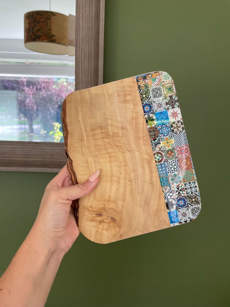 New Mix painted-effect olive wood tapas board - Mediterranean home decor by Bonnymia