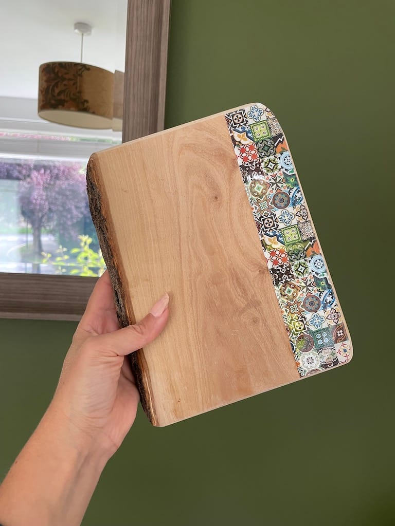 Mix Tile painted-effect olive wood tapas board - Mediterranean home decor by Bonnymia