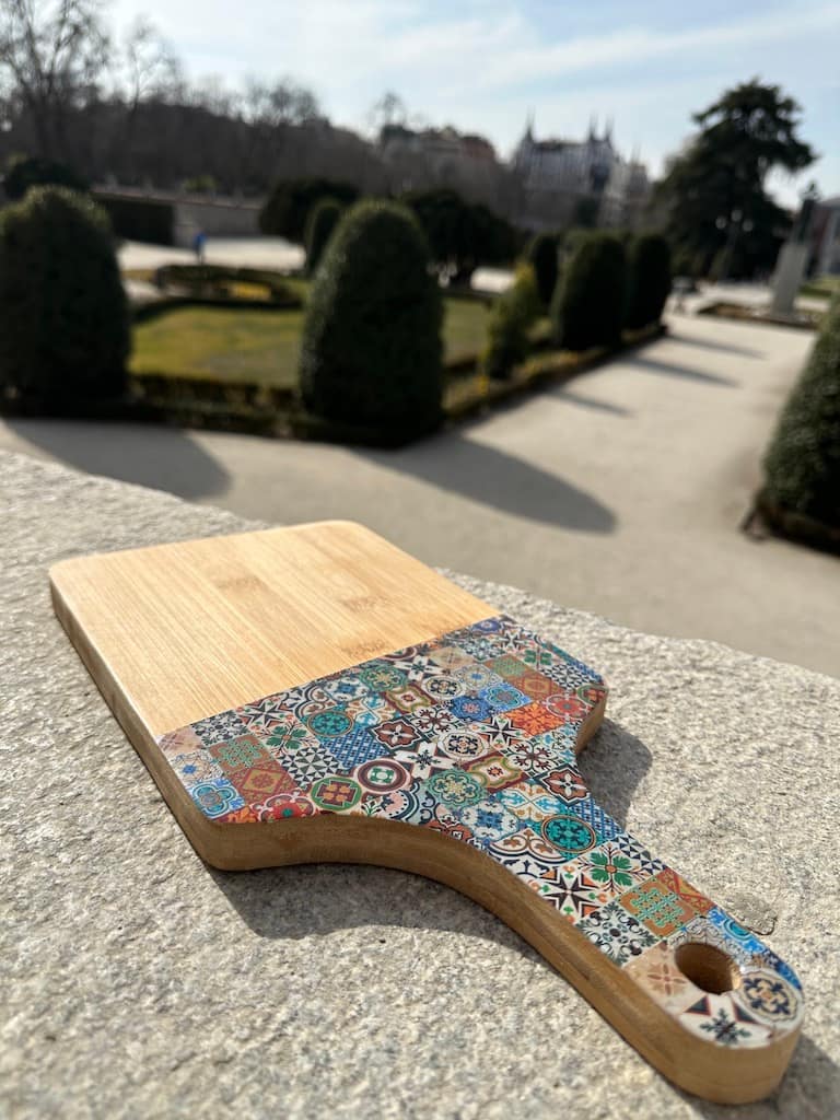 New Mix tile painted-effect bamboo thick paddle charcuterie board - Mediterranean home decor by Bonnymia