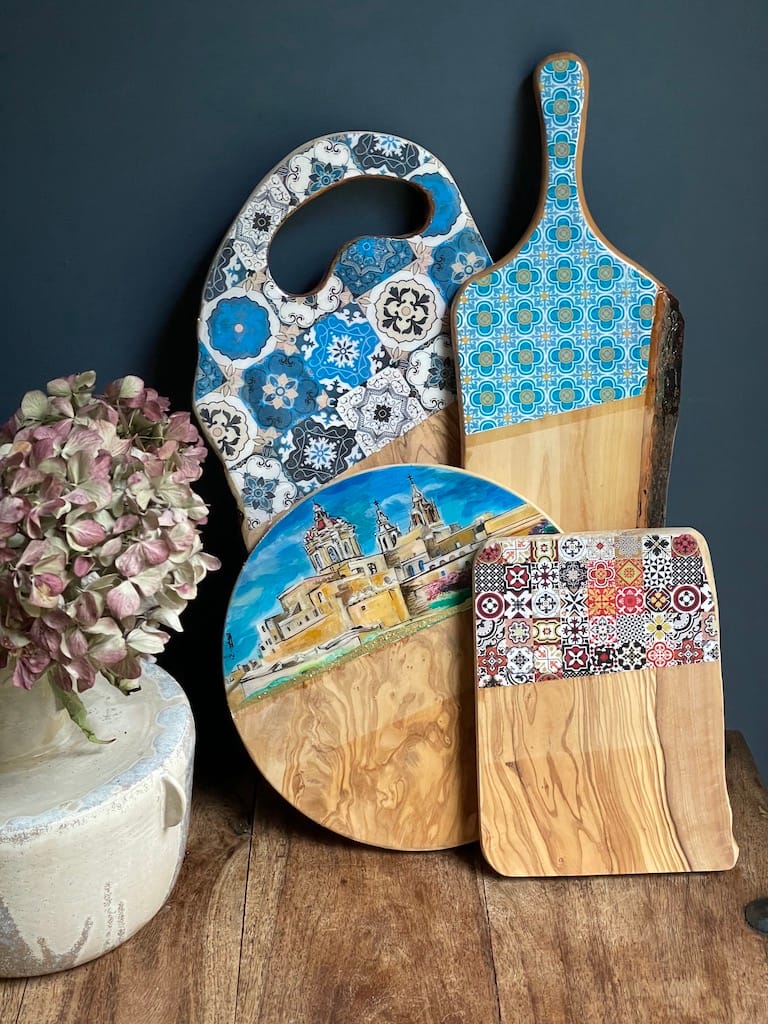 Mdina hand-painted olive wood piece - Mediterranean home decor by Bonnymia