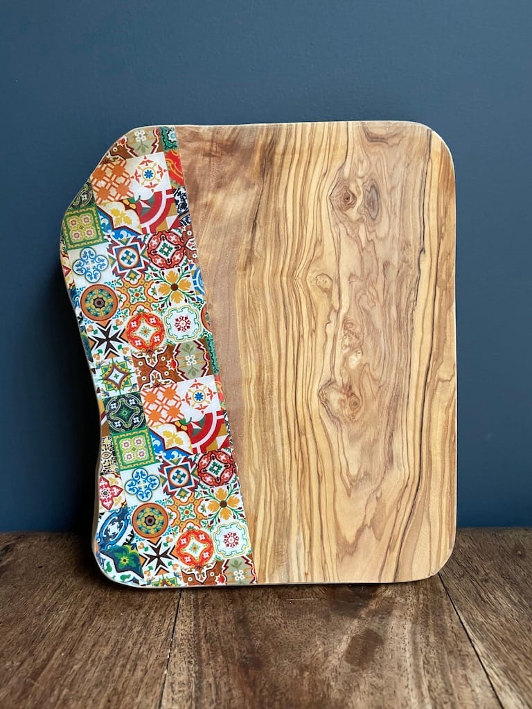 Mix Tile painted-effect olive wood tapas board - Mediterranean home decor by Bonnymia
