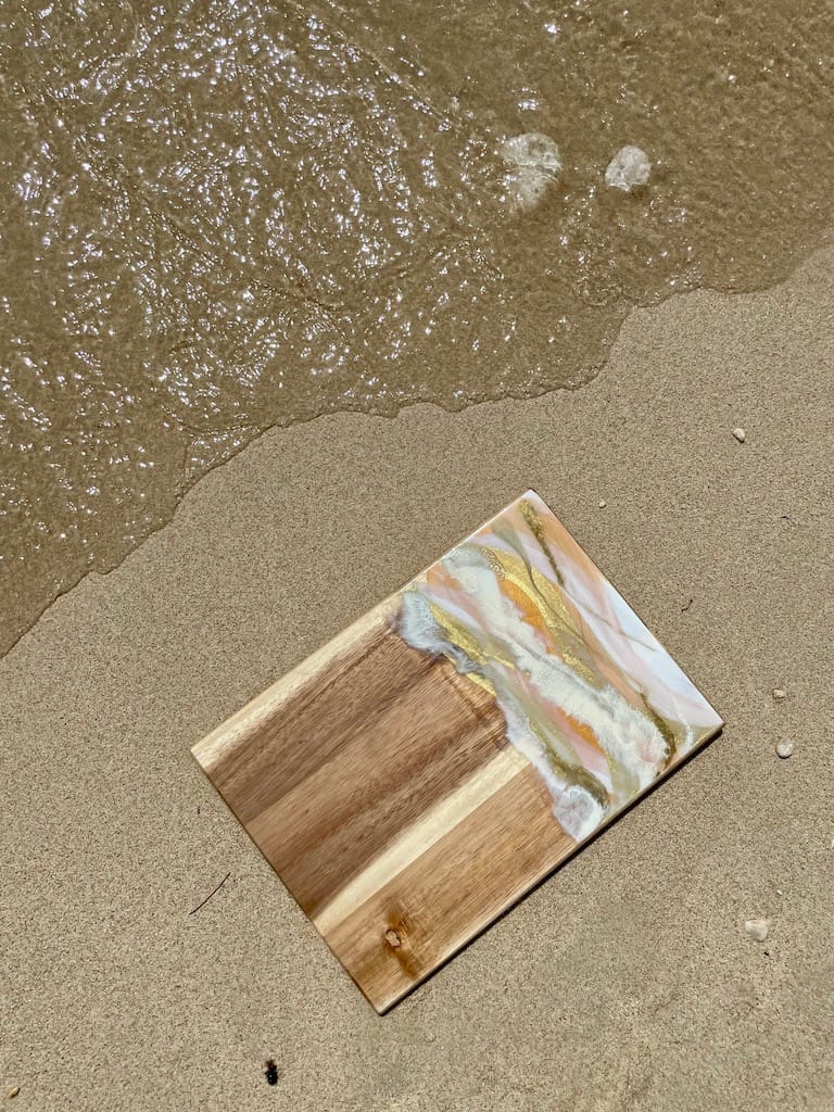 Hand-painted White and Gold Wave Oak Wood Charcuterie Board - Mediterranean home decor by Bonnymia
