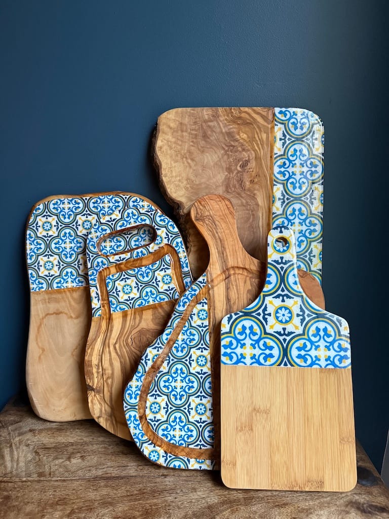 Nanna Blue painted-effect Olive Wood Charcuterie Board - Mediterranean home decor by Bonnymia