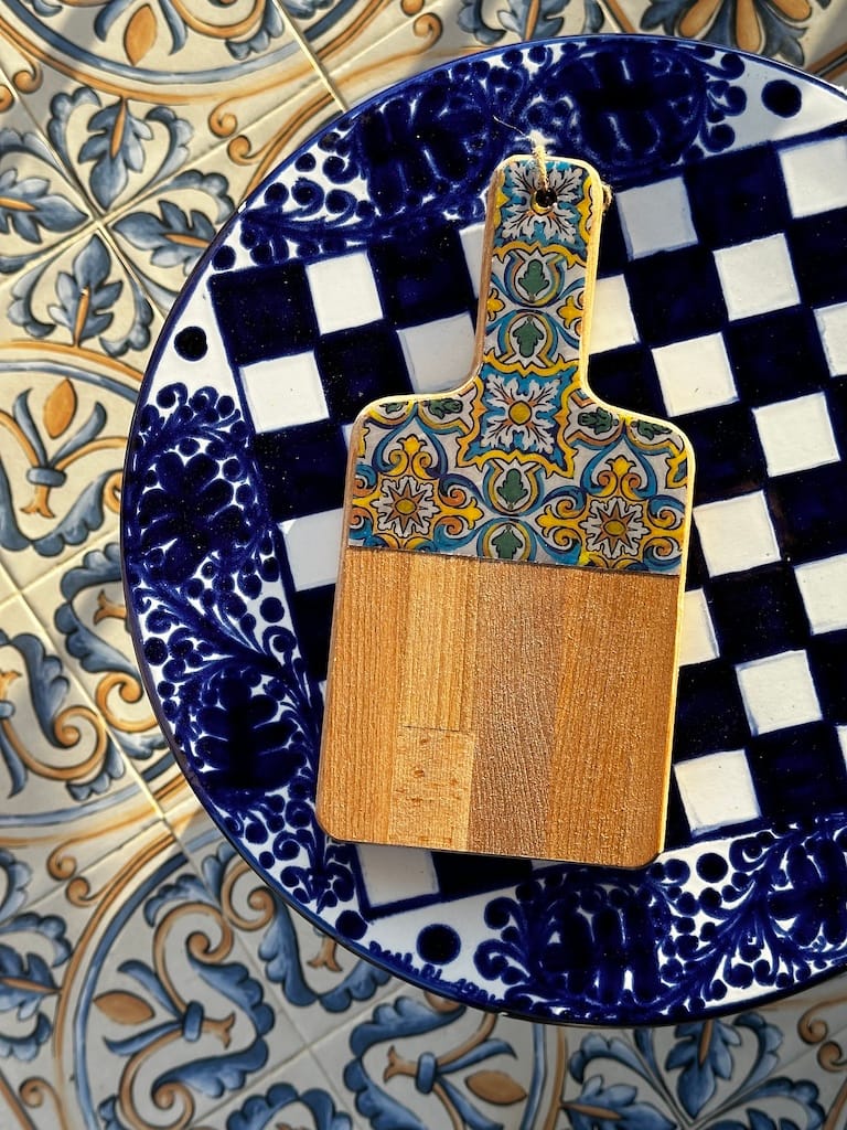 Blue and Yellow Spanish tile painted-effect beech wood charcuterie board - Mediterranean home decor by Bonnymia