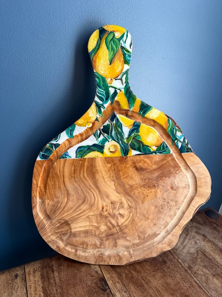 Hand-painted Lemon design charcuterie board with jus groove, olive wood - Mediterranean home decor by Bonnymia