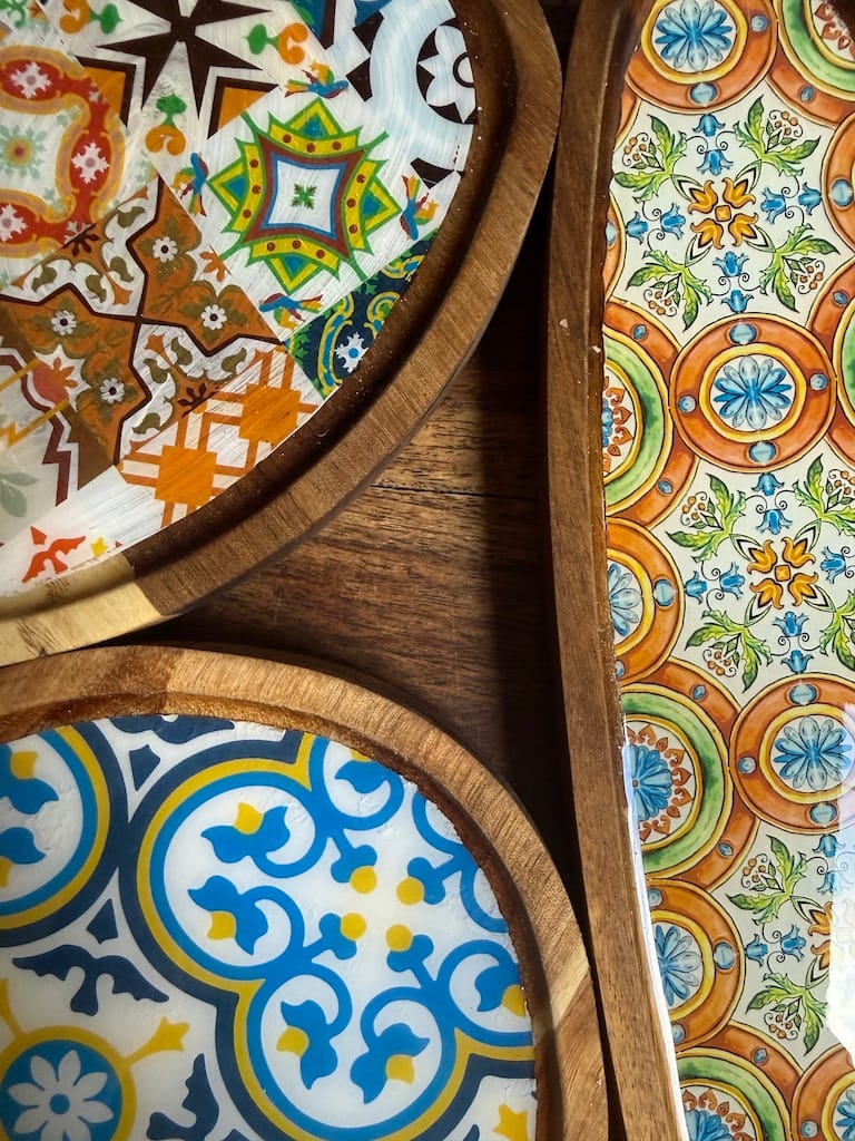 Mix tile pattern mini droplet tray, resin and acacia wood - Mediterranean home decor by Bonnymia