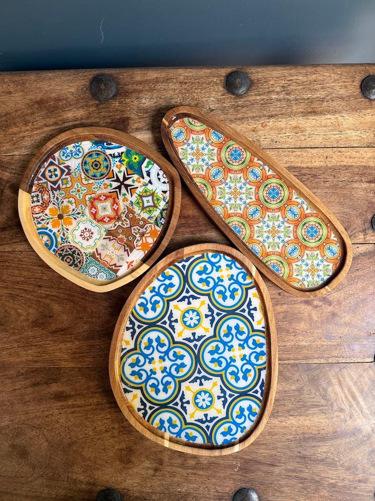 Mix tile pattern mini droplet tray, resin and acacia wood - Mediterranean home decor by Bonnymia