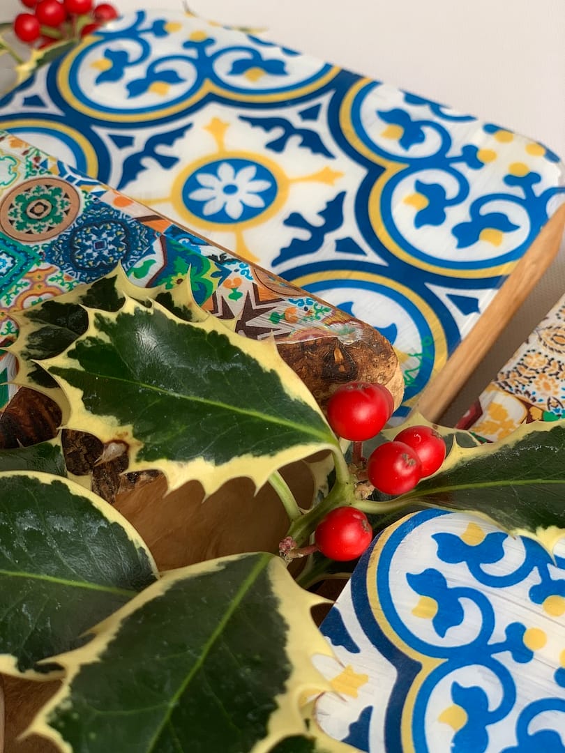 Green and Yellow painted-effect olive wood tapas board - Mediterranean home decor by Bonnymia