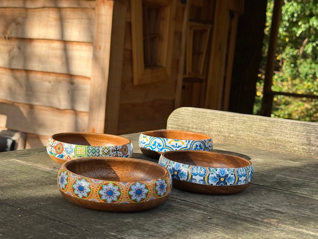 Queen Elizabeth Residence Orange Tile painted effect Snack Bowl Monkey Pod Salad bowl One - Image 40