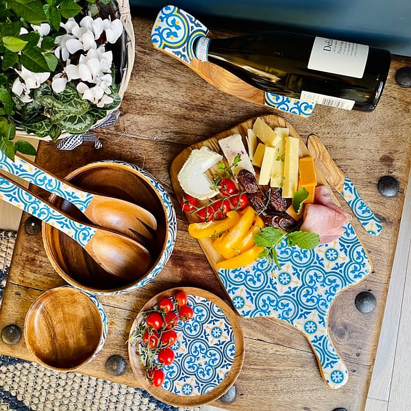 Nanna Blue Patterned Tile Painted Effect Acacia Salad Utensils - Image 3