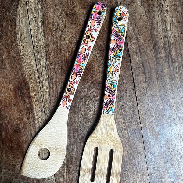 New Pink Tile Painted Effect Tile Bamboo Salad Utensils