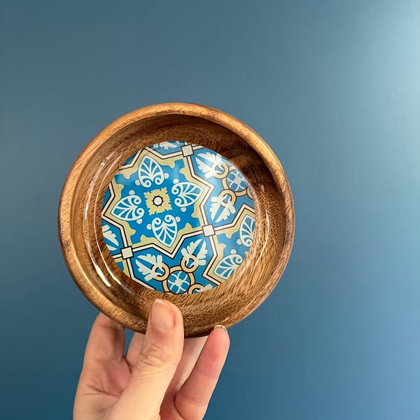 Leaf Cross Sky Blue Tile effect Snack Bowl Monkey Pod Salad bowl One