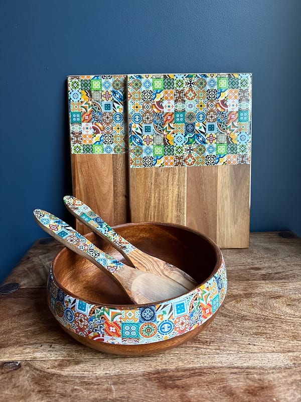 Mix Tile Gift Set Wood Bowl 26x8 cm, Olive Wood Utensils 30cm and Oak Board 34x24cm - Image 3