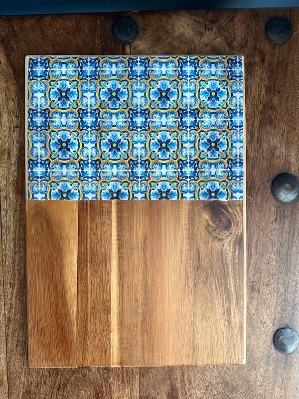 Blue Spanish Patterned Tile  Painted Effect Charcuterie Acacia Wood Board 31.5 x 23cm