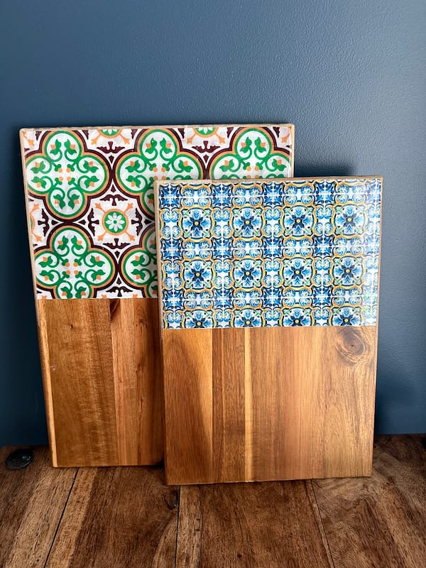 Blue Spanish Patterned Tile  Painted Effect Charcuterie Acacia Wood Board 31.5 x 23cm - Image 3