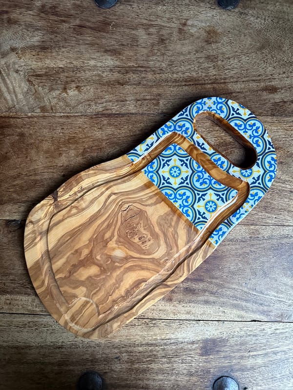 Nanna Blue TILE PAINTED EFFECT CHARCUTERIE Rustic Olive wood Board with Jus handle hole 35cm approx - Image 3