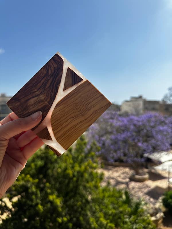 Wave Pearl Wave Sea Painted Top Grain Olive Wood Coaster One
