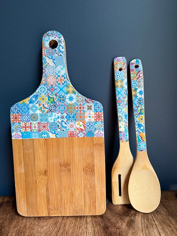 Bright Blue Mix Tile Painted Effect Charcuterie Bamboo Thick Paddle Wood Board H2 x W18 x D35cm - Image 2