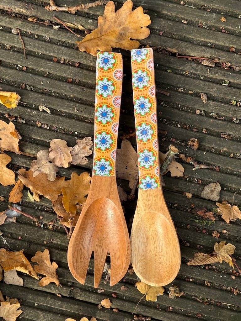 Queen Elizabeth Residence Orange Tile Painted Effect Acacia Salad Utensils - Image 2