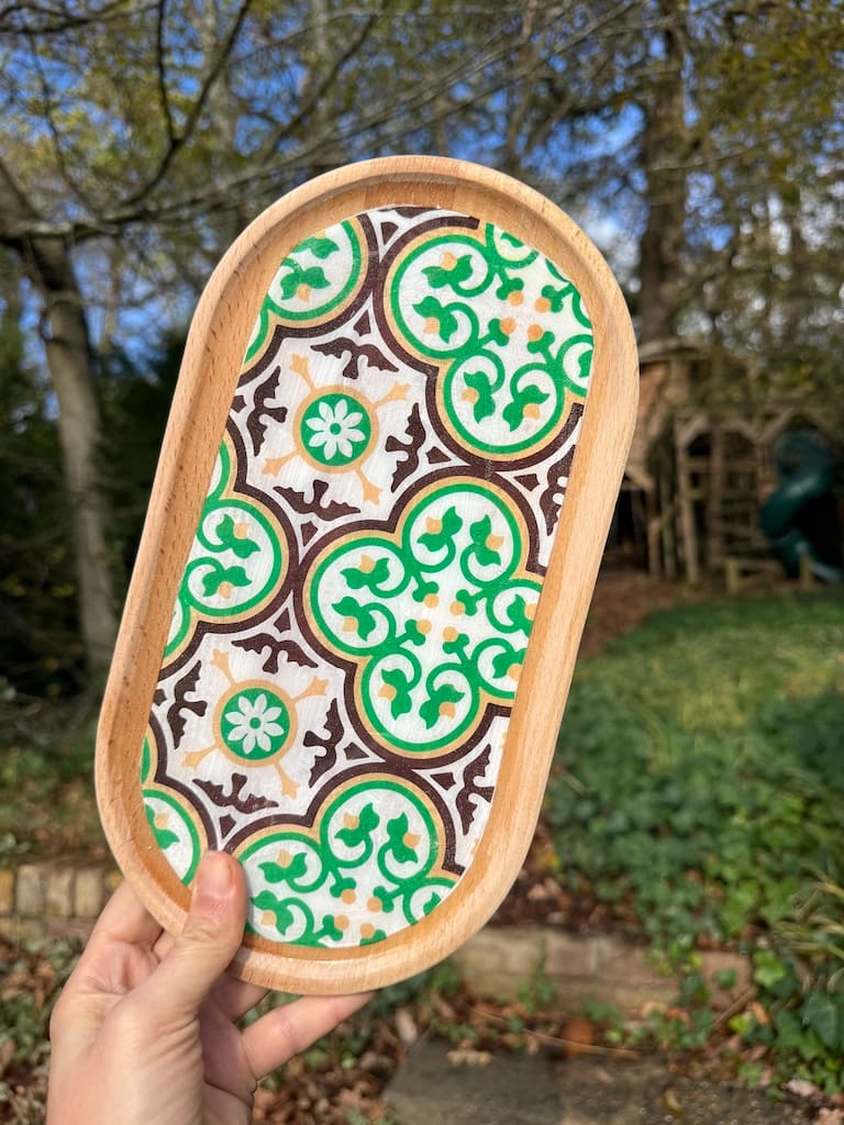 Nanna Red and Green Tile Painted Effect Beech Wood Oval Tray 28x15cm - Image 2
