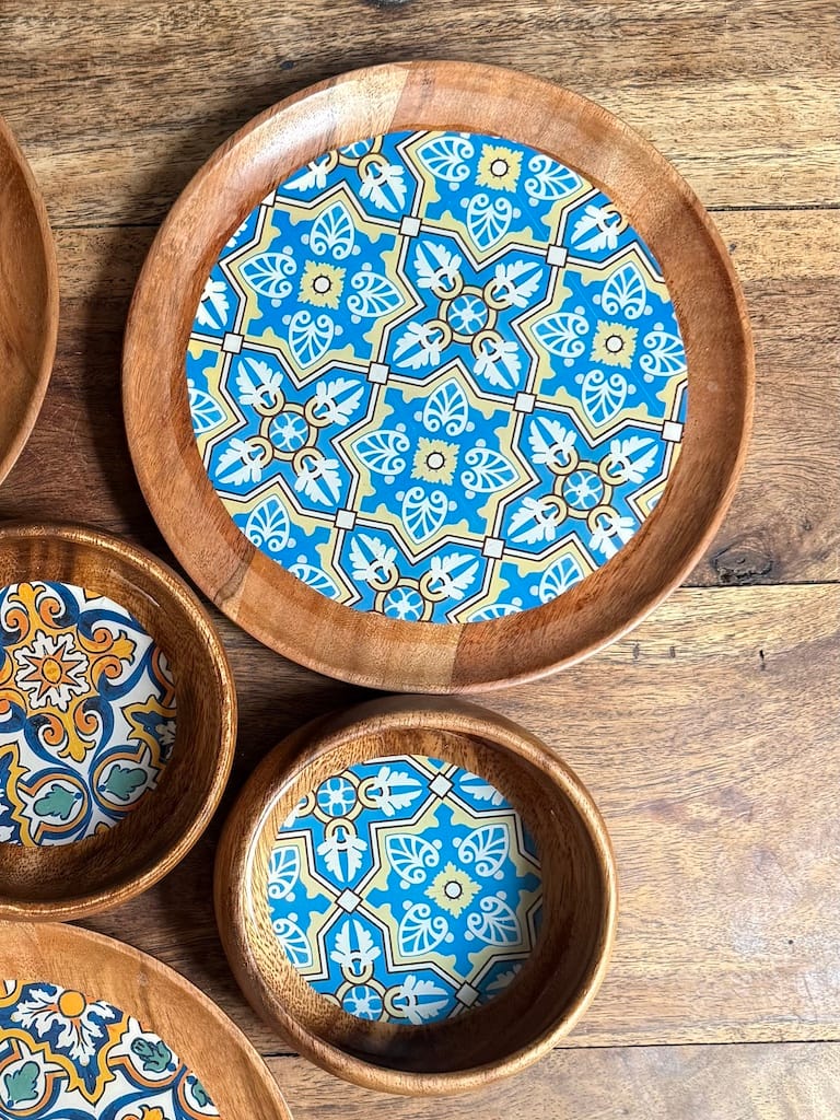 Leaf Cross Sky Blue Tile effect Acacia Plate 16cm One - Image 2